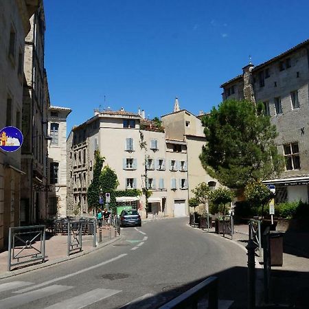 Les Marchands Avignone Esterno foto